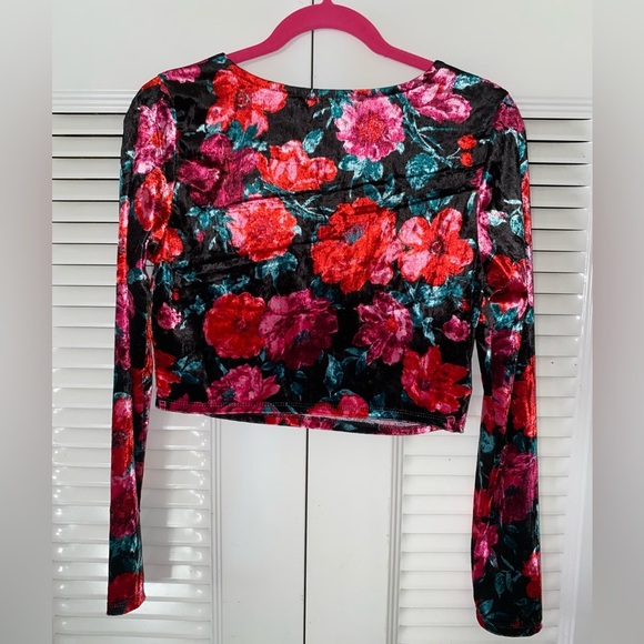 Madden Girl Velvet Rhinestone Heart Crop Top - Picture 7 of 7